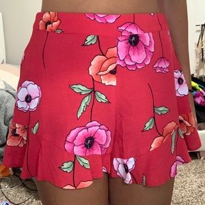 floral shorts